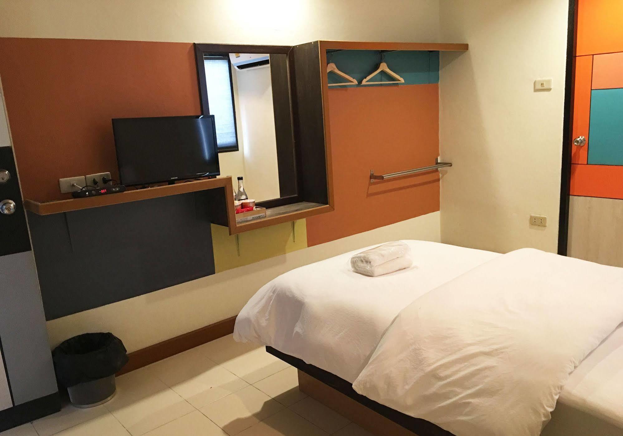 Room At Prachachuen Nonthaburi Exteriér fotografie