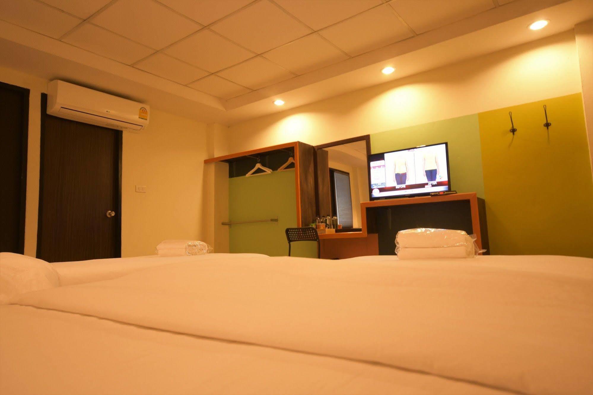 Room At Prachachuen Nonthaburi Exteriér fotografie